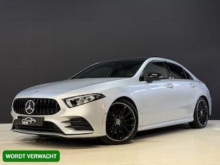 Mercedes-Benz A-klasse 220 4MATIC Premium | Panoramadak | Sfeerverlichting | Camera