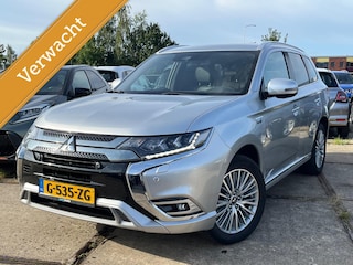 Mitsubishi Outlander 2.4 PHEV Instyle | Schuif-kantel |