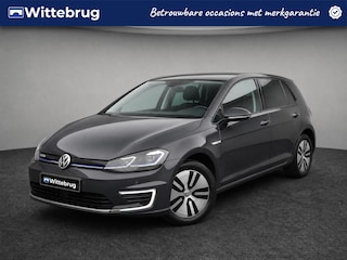 Volkswagen Golf E-DITION 136pk / Navigatie / Camera / Parkeersensoren / LM 16 inch / LED