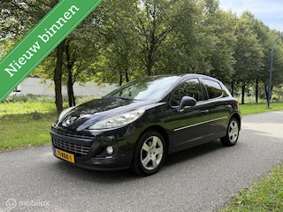Peugeot 207 1.6 VTi Allure*PANORAMADAK*CRUISE*PARKEERSENSOR