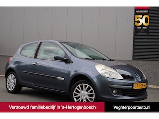 Renault Clio 1.2 TCE 100pk *Rip Curl* /Airco/Cruise/16"