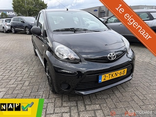 Toyota Aygo 1.0 VVT-i Now,Airco,5drs,Navi,Nap,1e eigenaar