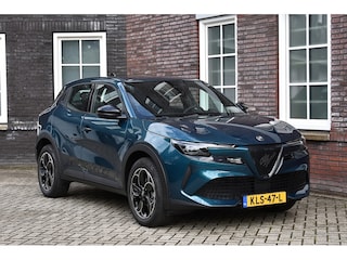 Alfa Romeo Junior Elettrica 54kW 156pk/Apple car play Wij zijn op afspraak geopend! Graag bellen voor uw komst.