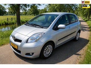 Toyota Yaris 1.3 VVTi Aspiration # Navi! # Camera! # Abs. Nieuwstaat!
