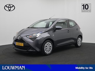 Toyota Aygo 1.0 VVT-i x-play | NL Auto | Dealer Onderhouden | Achteruitrijcamera |