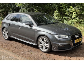 Audi A3 Sportback 1.4 TFSI CoD Auto Ambiente Pro Line plus