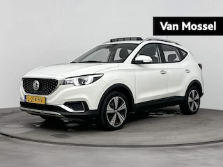 MG ZS EV Luxury 45 kWh 143PK | Schuif-/Kanteldak | Stoelverwarming | Lederen Bekleding | Apple CarPlay & Android Auto
