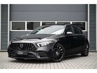 Mercedes-Benz A-klasse 200 AMG / PANO / NIGHT / SFEERVERLICHTING / WIDESCREEN / CAMERA / LED / 19"