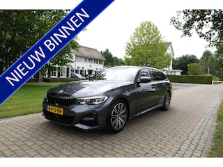 BMW 3-serie Touring 330i High Executive M-sport | Adaptieve Cruise | Trekhaak | Camera | CarPlay | LED |