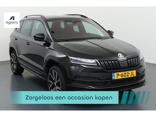 Skoda Karoq 1.5 TSI ACT Sportline Business Sportief silhouet in Black Magic, met alle ruimte die je van een Karoq verwacht