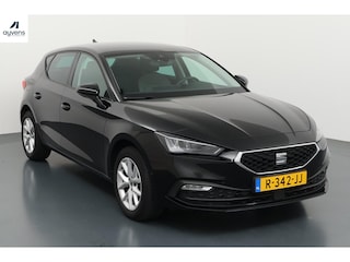 Seat Leon Sportstourer 1.0 eTSI Style Business Intense Ruimte en stijl in een sportieve wagon