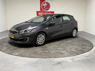Kia Ceed cee'd 1.0 T-GDi Navigator, 5Drs. NL, 1e Eig, Dealer onderhouden, Camera, Navigatie, Bluetooth, Afn. Trekhaak, Cruise, LED, Michelin all season, Prijs incl. apk, beurt 3 mnd garantie