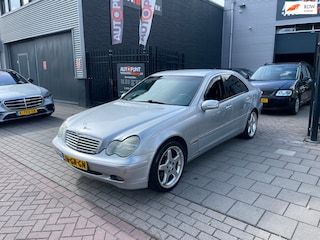 Mercedes-Benz C-klasse 200 K. Elegance Trekhaak Airco NAP APK
