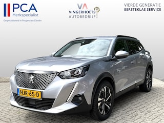 Peugeot 2008 Benzine 130 Pk * Hele Complete * * Trekhaak * Navigatie * Vierseizoenenbanden  * Achteruitrij Camera * 1/2 Lederen Interieur * Keyless Start Button * Climate & Cruise Control * Vingerhoets; Vierde Generatie Eersteklas Service. Al meer dan 100 jaar een begrip in de Brabantse Kempen
