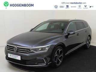 Volkswagen Passat Variant 1.4 TSI PHEV GTE Business | SoH 93% | Trekhaak | Achteruitrijcamera | ErgoActive stoelen | Adaptieve demping | Matrix LED verlichting | Keyless | Stoel- en stuurwielverwarming | Navigatie |