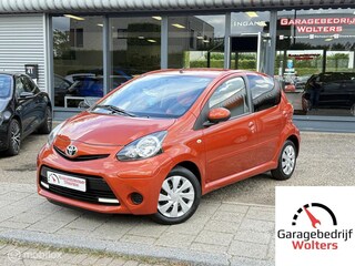 Toyota Aygo 1.0 VVT-i Comfort Orange AIRCO 5DRS TOERENTELLER