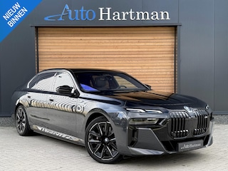 BMW M760e xDrive REAR-ENTERTAINMENT|SKYLOUNGE|INNOVATIE-PACK|HEAD-UP