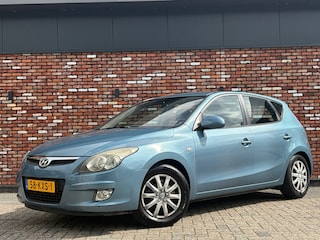 Hyundai i30 1.4i Blue Dynamic 5-Deurs Clima Elek.Pakket Orig.NL Onderhouden!