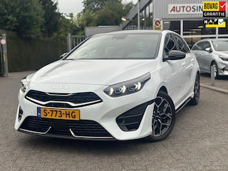 Kia Ceed 1.5 T-GDi GT-Line | Automaat | Panoramadak | Stoel- & Stuurverwarming |