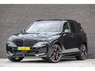 BMW X5 xDrive50e 490Pk X-Drive | M-Sport Pro | M Perfomance | Shadowline | Luchtvering | Panoramadak | 360° Camera | Harman-Kardon | Head Up Display | Trekhaak | 22''