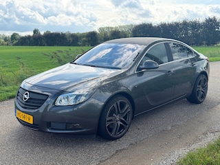 Opel Insignia 2.8 T Sport 4x4 AUT APK 01-2027 Leder