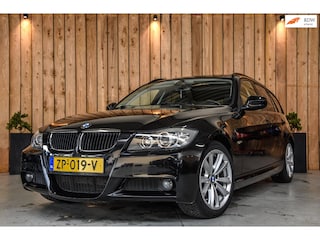 BMW 3-serie Touring 320i High Executive *Pano*Leder*Cruise control*Stoelverwarming*
