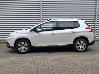 Peugeot 2008 SUV 1.2 Allure Pano/Clim/LMV/Trekhaak