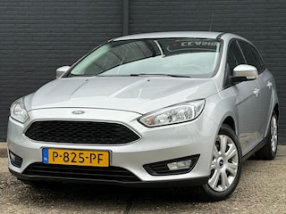 Ford Focus Wagon 1.5 Titanium Edition NAVI|AIRCO|TREKHAAK|STOELVER|NWE D-RIEM