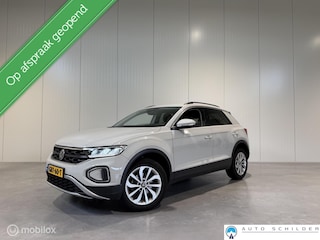 Volkswagen T-Roc 1.0 TSI Life Edition, Led|Adaptive|1e EIg.|NL Auto|Virtueel|Keyless|Carplay