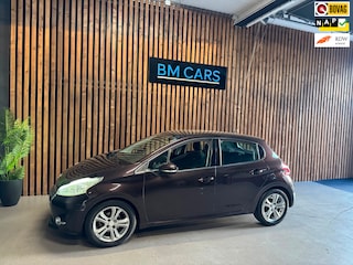 Peugeot 208 1.2 VTi Allure Airco, Navigatie,Led