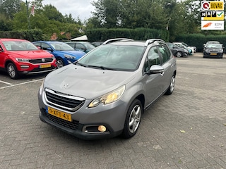 Peugeot 2008 1.6 VTi Active , navigatie , pdc , airco