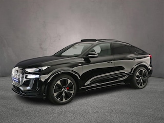 Audi Q6 e-tron S edition performance 100 kWh | Trekhaak | Adaptieve Cruise | Panorama Dak | Camera | B&O 3D | Head-up | Matrix LED | Navigatie-pakket | Trekhaak-pakket | Interieur-pakket |