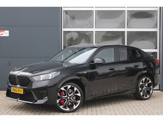 BMW X2 SDrive20i M-Sport Pro | Pano | HK | HUD | Memory | 21'' | Iconic Glow