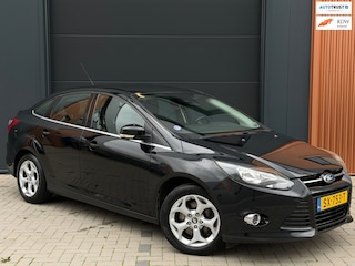 Ford Focus 1.6 EcoBoost Titanium|Dealer Onderhouden|Trekhaak|Stoelverwarming|Climate Control|Cruise Control|Bluetooth