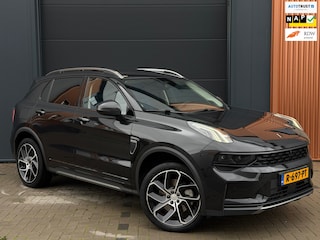 Lynk & Co 01 1.5|BTW&NL Auto|Black!|1e Eigenaar|Pano|Memory Stoelen|Infinity|Elektrische Achterklep|Stoelverwarming|ACC|CarPlay