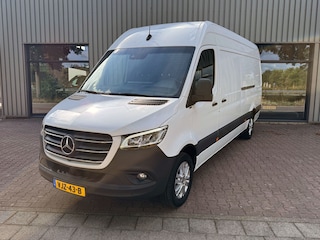Mercedes-Benz Sprinter 317 CDI L3H2 9G-Tronic 2x Schuifdeur LED koplampen Distronic 3.5T Trekgew Mbux10 Alarm Klasse 3 360gr. camera Draadloos laden LM velgen Betimmering Geveerde Stoel