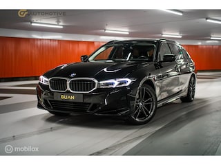 BMW 3-serie Touring 318i | WIDESCREEN | Adapt LED | Driv Ass |