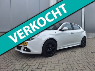 Alfa Romeo Giulietta 1.4 T Distinctive - H&S - 17 inch - carplay