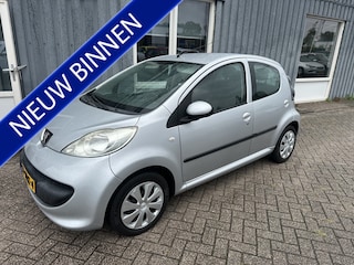 Peugeot 107 1.0-12V XS Urban Move