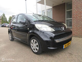 Peugeot 107 1.0-12V XS
