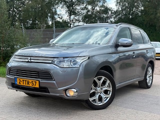 Mitsubishi Outlander 2.0 PHEV Instyle+ AUTOMAAT AIRCO CRUISE