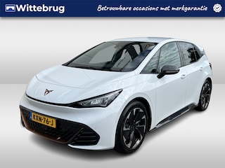 Cupra Born Business e-boost 62 kWh / 96% SOH/ 231 PK/ CAMERA/ PARK. SENSOREN/ DCC/ LED/ STOEL-STUURVERWARM./ KEYLESS/ ADAPT. CRUISE/ FULL LINK/ CLIMA/ NAVI