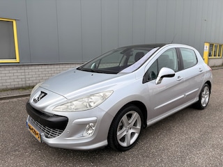 Peugeot 308 1.6 VTi Signature