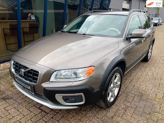 Volvo XC70 3.2 Summum Automaat 4WD / LEER / XENON / TREKHAAK