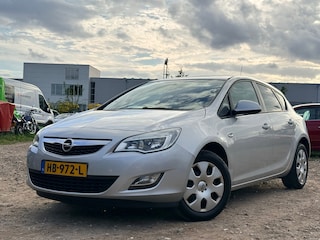 Opel Astra 1.4 Selection
