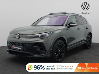 Volkswagen Tiguan 1.5 eHybrid R-Line Edition 272 PK Panoramadak, Trekhaak, Black Style, Harman Kardon Audio, 20" LM Velgen, Matrix LED-Verlichting, Side Assist, Elektr. Achterklep, 360gr. Camera