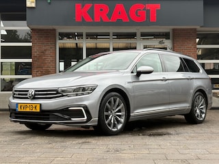 Volkswagen Passat Variant Business 1.4 PHEV 218 pk - trekhaak - camera - winterpack - zuinig!