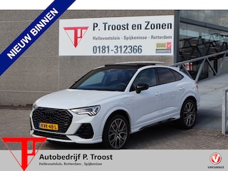 Audi Q3 45 TFSI e 3x S-Line/Panoramadak/Stoelverwarming/Apple carplay/Lane assist//Achteruitrijcamera/Adaptieve cruisecontrol/Parkeersensoren/Navigatie