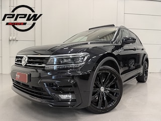 Volkswagen Tiguan 2.0 TSI 4Motion R-Line BLACK PANO/VOL-LEER/20"/360CAM/LED-PLUS/ACC/MEMORY/VIRTUAL/CARPLAY/PRIVACY/DONKERE-HEMEL/EL.A.KLEP/DEEP BLACK PEARL