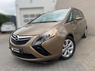 Opel Zafira Tourer 1.4 Rhythm Trekhaak / PDC / Navigatie / Climate Control / NL Auto